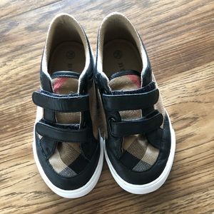 Burberry kids shoes 0-36 months